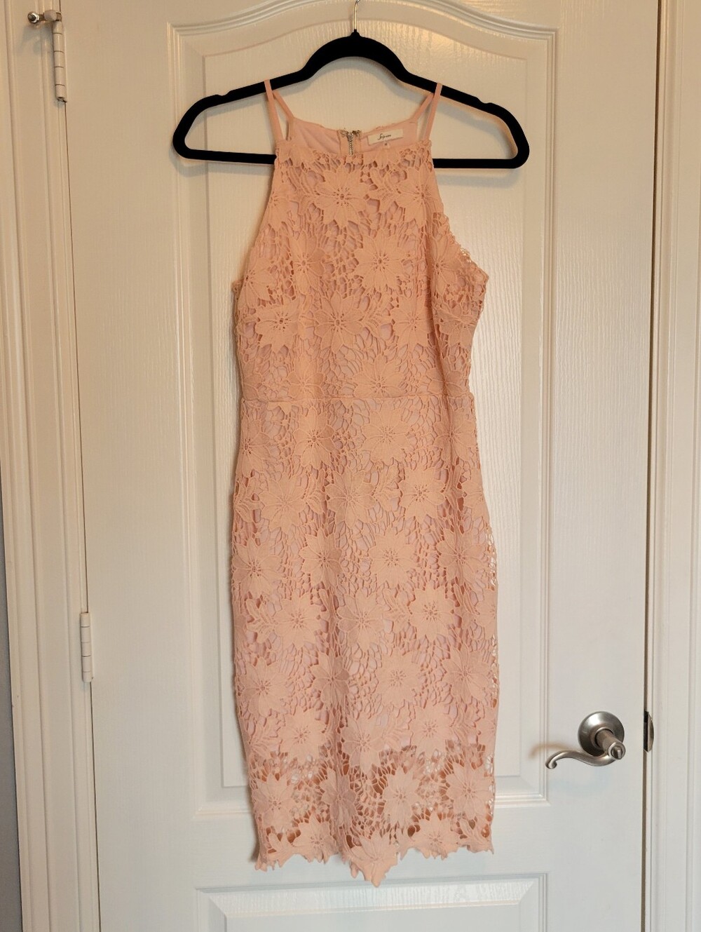 Soprano Blush Pink Floral Lace Sleeveless Lined Midi Dress Ladies Medium.